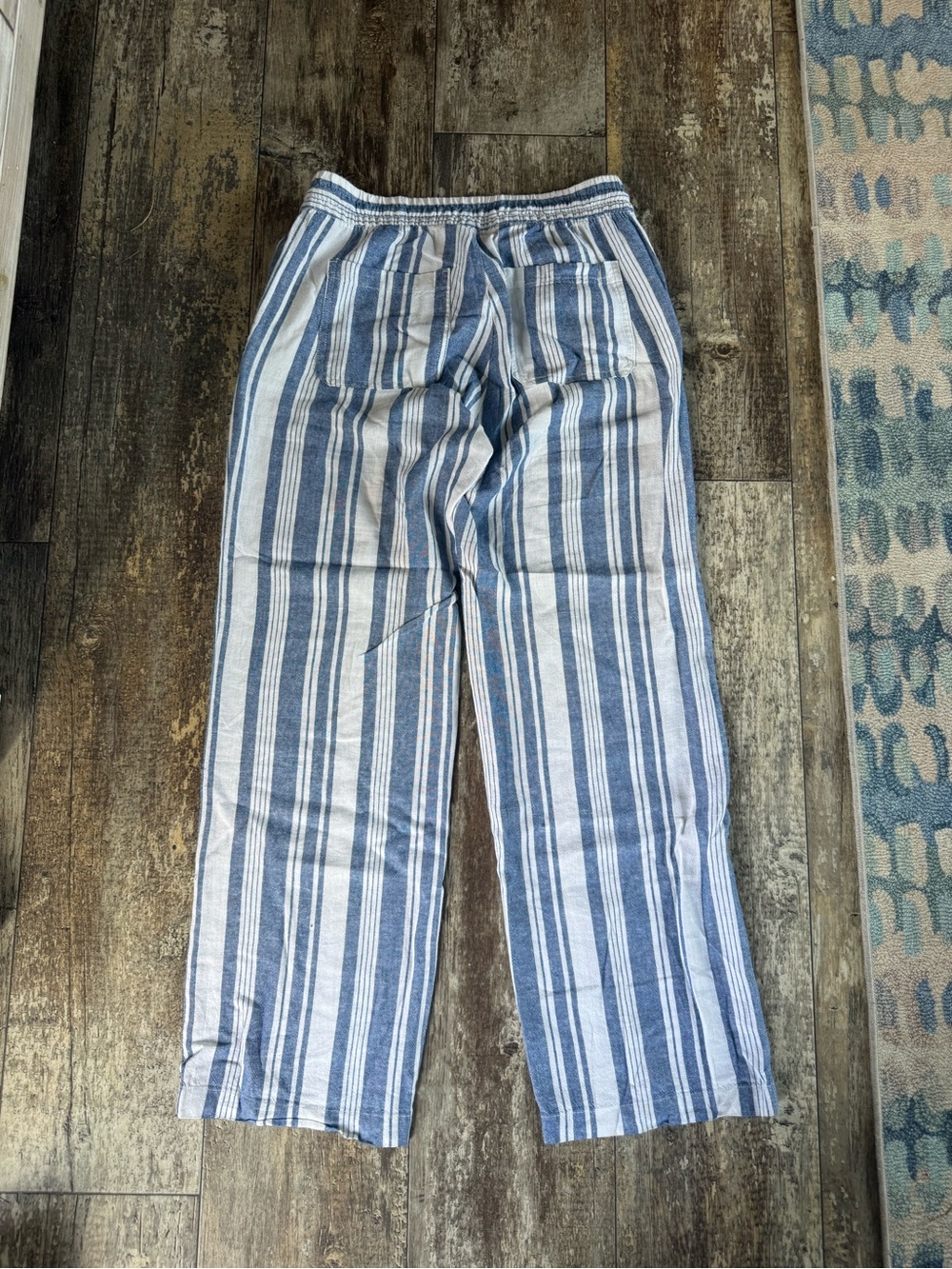 2 for $20 sale: Old navy wide leg blue white striped linen blend beach pants - S - Picture 6 of 6